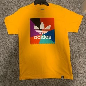 Adidas T-shirt
